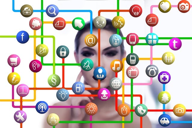 Sito web per negozio locale: serve davvero o bastano i social?